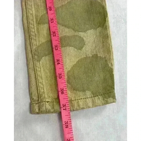 Free People Womens Size 24 Jeans Camo Print Distressed Skinny Tan and Green - Picture 5 of 13
